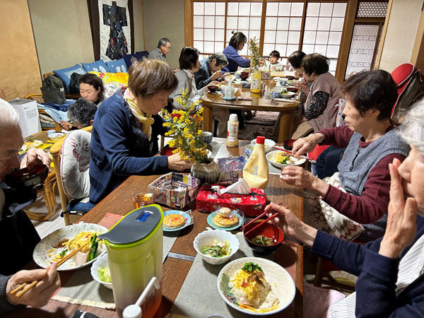 NPO法人　共生ケアかめっこの会
